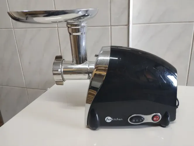 Máquina de moer carne Funkitchen 110 v