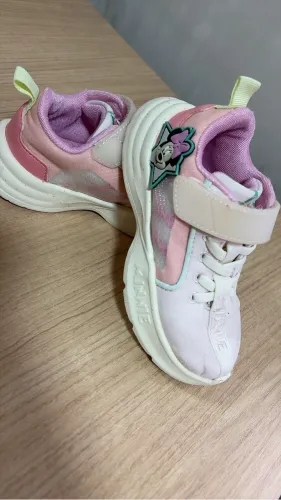 Tenis ZARA minnie - veste 22/23