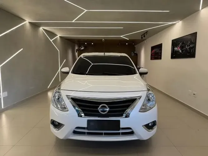 Nissan Versa SL 1.6 16V Flexstart 4P Aut. 2018