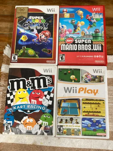 Lote 4 jogos originais com manual. Funcionando 100%. Envio OLX PAY 