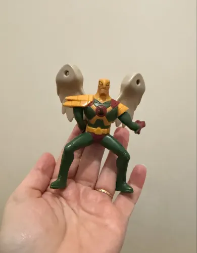 Boneco gavião negro McDonald?s 2016