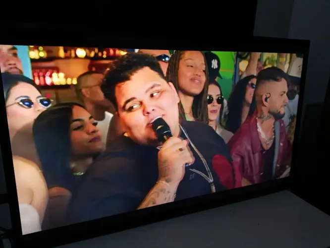 Tv 42 polegadas Smart tv com wi-fi aplicativos e internet