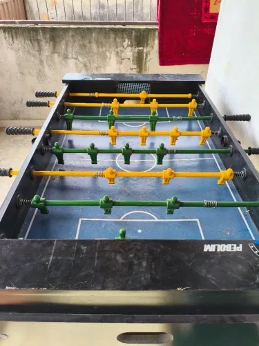 VENDO MESA PEBOLIM pouco uso 