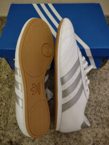 Sapatilha Adidas
