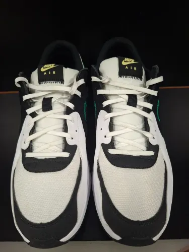 TENIS NIKE EXCEE USADO UMA VEZ COM CAIXA E NFE