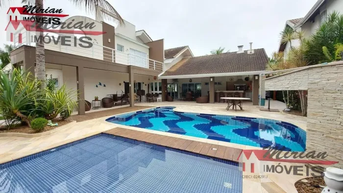 Sobrado com 5 suites em condominio fechado em Peruibem, com 850 m2 de terreno BOUGAINVILLE