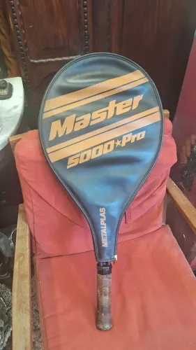 Raquete de tênis vintage 