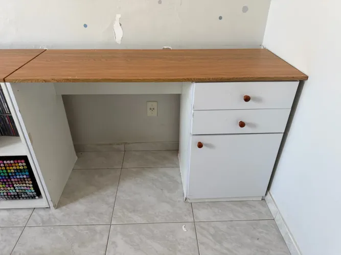 Mesa de computador Escritório Escrivaninha com gavetas 