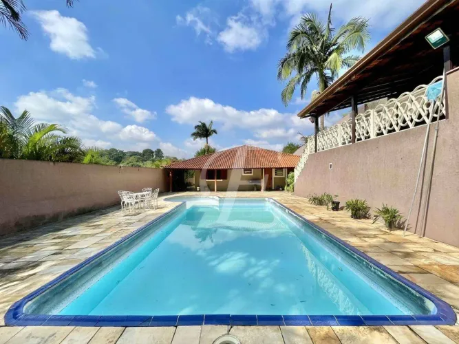 Casa com 3 quartos à venda, 412 m² por R$ 2.500.000 - Chácara dos Lagos - Cotia/SP