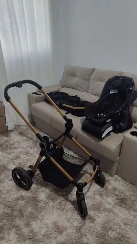 carrinho de bebê