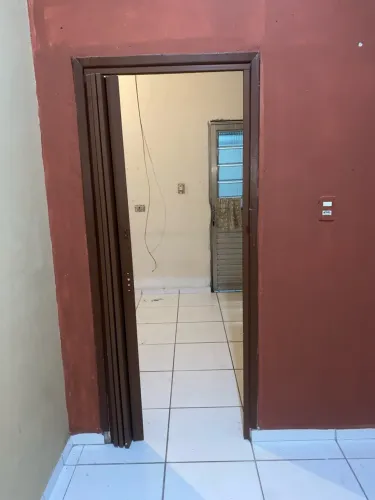 Alugo casa em SAN Martin