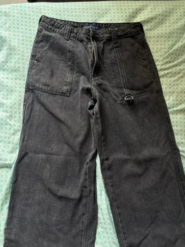 Calça jeans cargo Tam 38