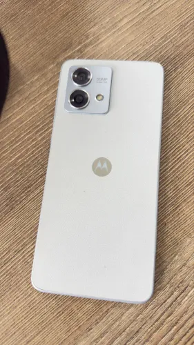 Moto G84 256gb 8Gb Ram