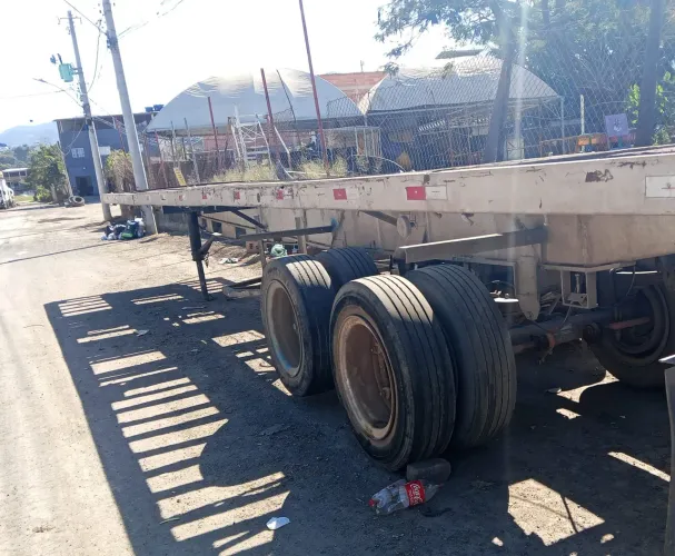 CARRETA PORTA CONTÊINER