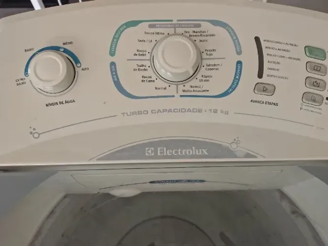 Máquina de lavar Electrolux 