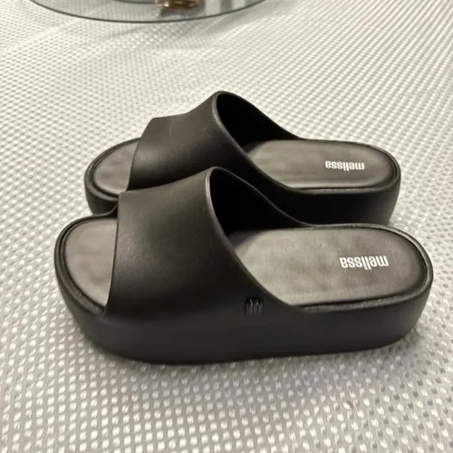 Melissa Free Platform Slide Ad