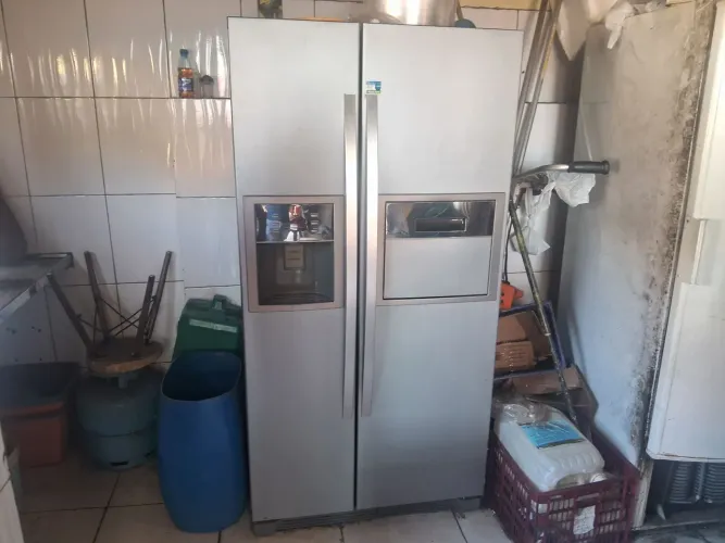 Geladeira Electrolux side by side