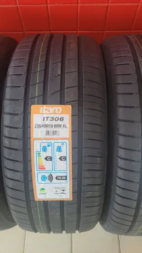 Pneus ,,, 235 45 19 ,,, novos , ( leia )
