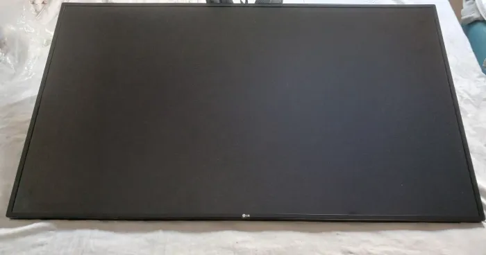 02 Monitores Profissionais LG 47 Polegadas com Case