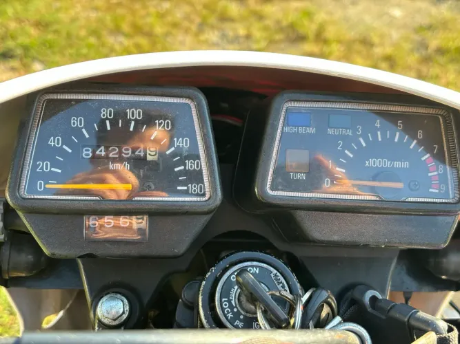 Vendo Xt 600 1997 moto pra pessoas exigentes.