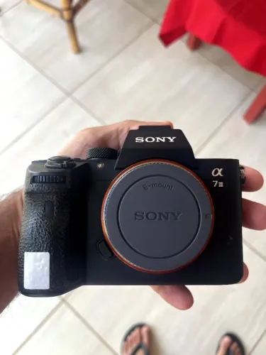 Câmera Sony a7III 