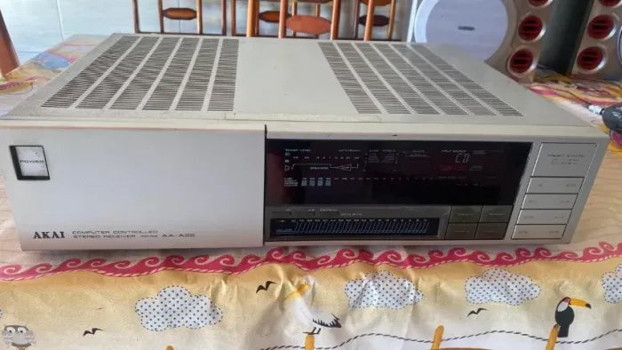 RECEIVER VINTAGE AKAI AA-A35