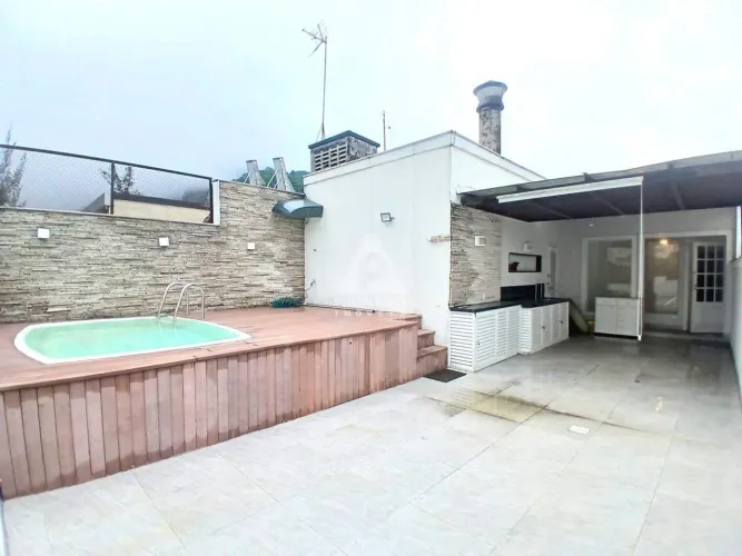 Cobertura Duplex no Jardim Oceânico/Barra da Tijuca | 347m², 5 Quartos, Piscina.