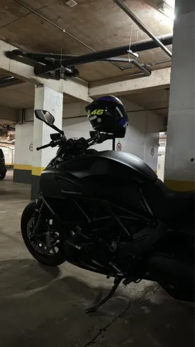 Ducati diavel 2015