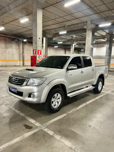 Toyota Hilux CD D4-d 4X4 3.0 TDI Dies. Mec. 2015