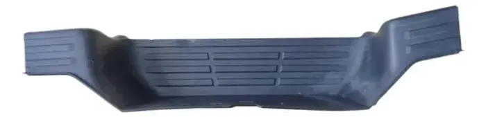 Pisante Central Para Choque Traseiro Hilux 2017
