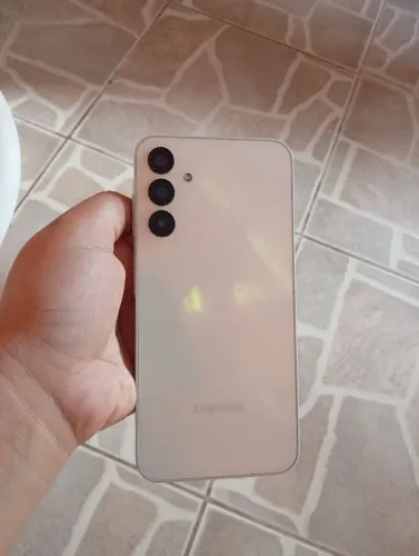 Vendo esse celular Samsung a15 por 380