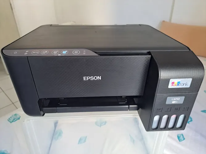 IMPRESSORA MULTIFUNCIONAL EPSON ECO TANK L3250 Wi-Fi - Com cartuchos carregados.