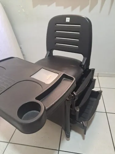 Carrinho de Manicure