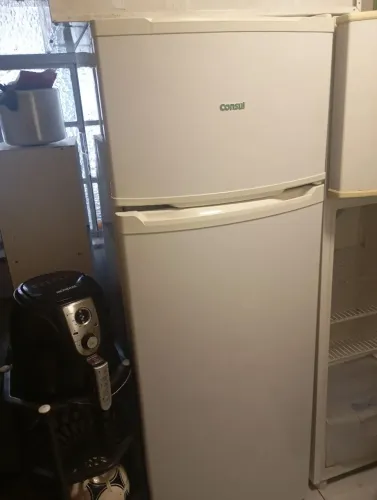 Vendo geladeira consul