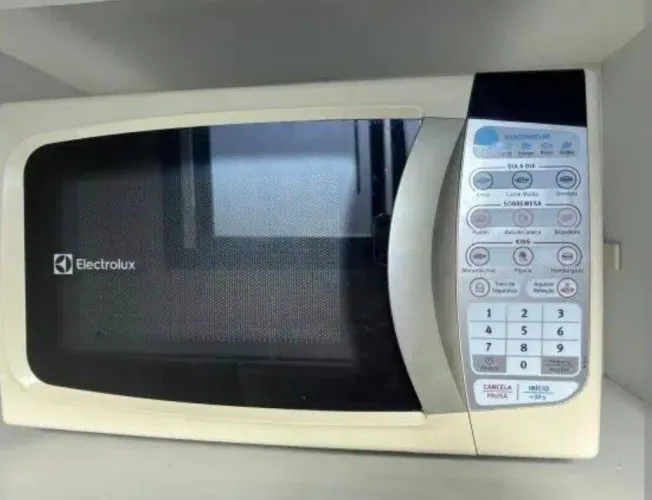 Microondas Electrolux 20 litros branco