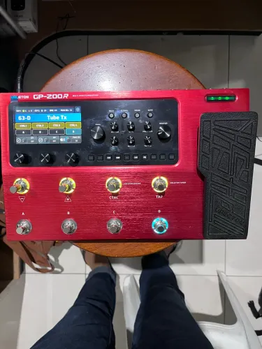 Pedaleira Valeton GP200R