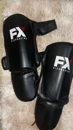 Protetor de canela e pé de kickboxing 