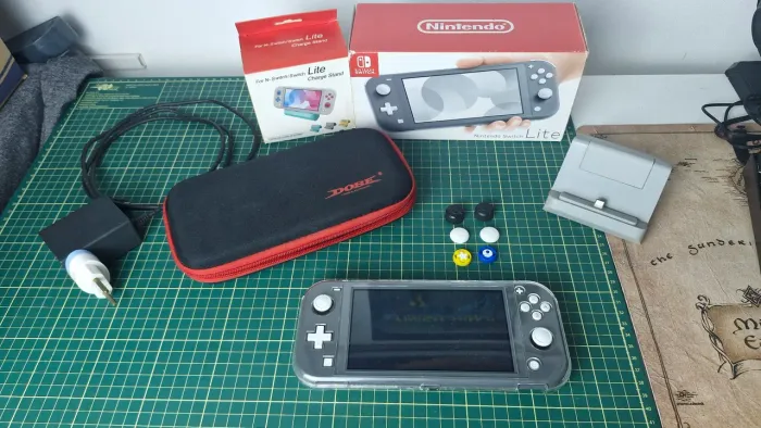 Nintendo Switch Lite Completo
