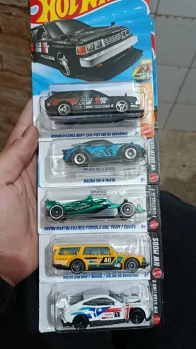Carros hot whells diversos modelos