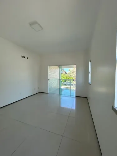 Casa Duplex em Condomínio no Eusébio com 4 Suítes