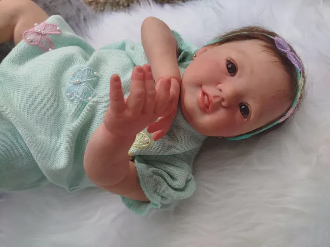 Bebê Reborn kit abigail smile