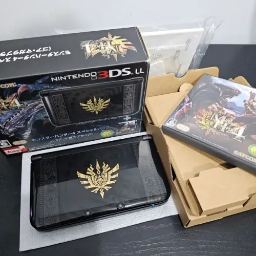Nintendo 3DS LL Monster Hunter 4 Special Pack Gore Magala - CIB