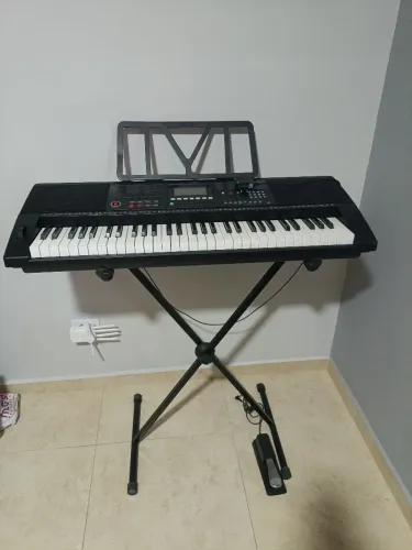 Teclado da Marca MXT m-t5000 para iniciantes