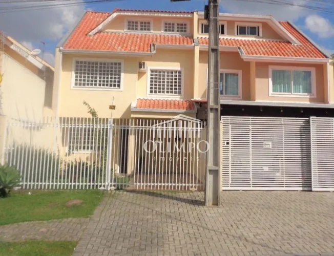 Sobrado para alugar por R$ 4.491,40/mês - Xaxim - Curitiba/PR