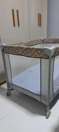 Vendo berço portátil (chiqueirinho) menino/menina