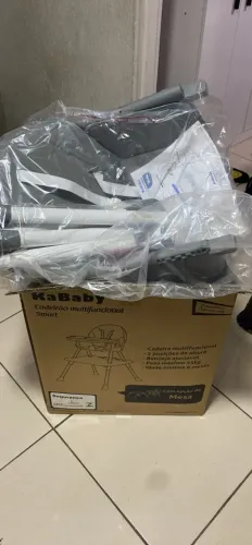 Cadeira de alimentação que vira mesa !