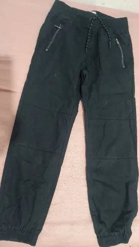 Calça Preta Tam 8,9 e 10 anos R$20,00