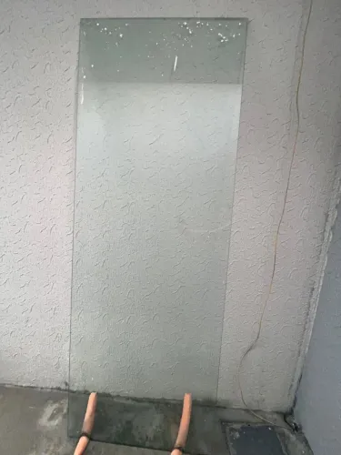 Vendo folha de porta de vidro 80 x 220