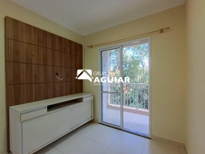 Apartamento com 2 dormitórios para locação em Valinhos/SP