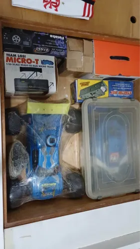 CARRINHO AUTO-MODELO KYOSHO INFERNO US SPORT ESCALA 1/8